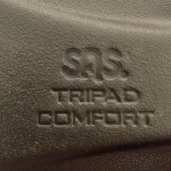 Woman’s Loafers SIZE US  9 1/2 - Picture 9 of 16